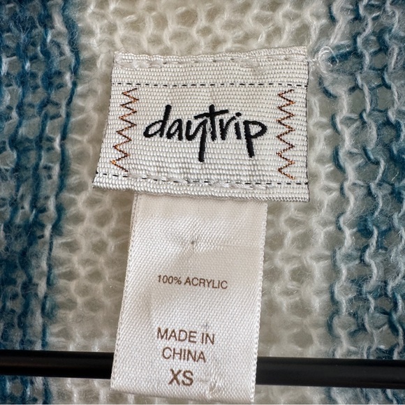 Daytrip Multicolor Striped Cardigan - Picture 5 of 5